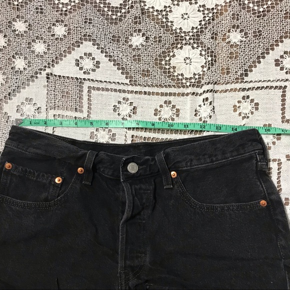 Levi’s 501 button fly denim jean cutoff shorts 30 - Picture 9 of 11